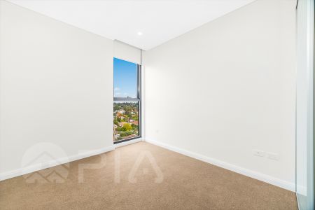 Luxurious 2-Bedroom Apartment with Stunning Views at Highline Westmead - Photo 3