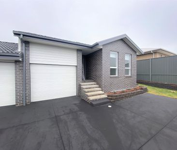 Spacious & Convienient - Photo 1