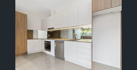 COMFORTABLE & SPACIOUS - Photo 3