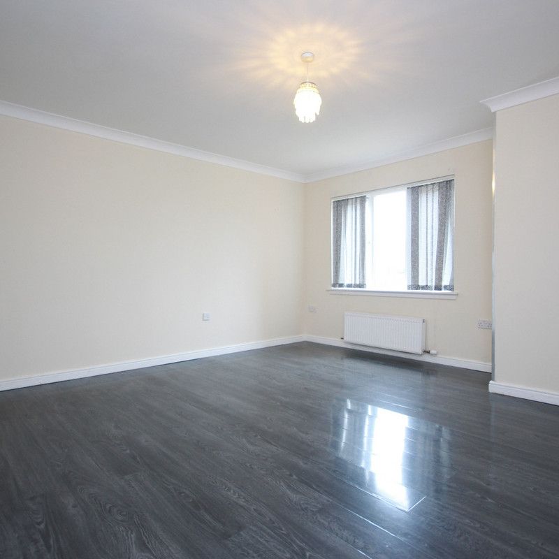 Inverlochy Crescent, Glasgow, G33 - Photo 1