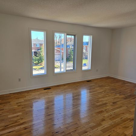 For Lease - 17 Iveagh Drive, Georgina, Ontario - Photo 3