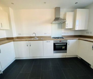 2 bedroom flat to rent - Photo 3