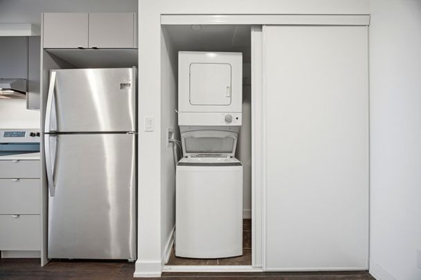 For Lease - 3200 Dakota Common Unit# 508B, Burlington, Ontario - Photo 1
