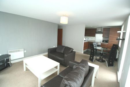 2 bedroom flat to rent - Photo 5