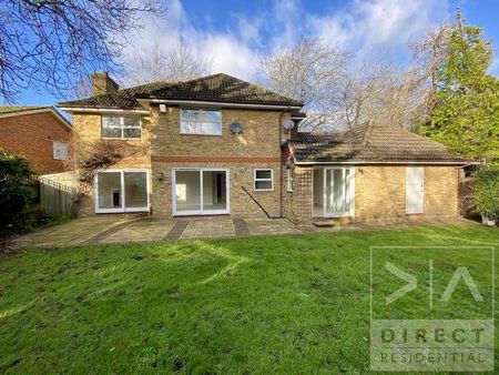 Bridleway Close, Ewell, KT17 - Photo 4