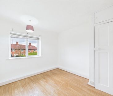 Dulverton Vale, Nottingham, Nottinghamshire, NG8 - Photo 2