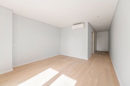 Apartamento T3 para arrendamento sem móveis em condomínio de luxo em Cascais - Photo 5