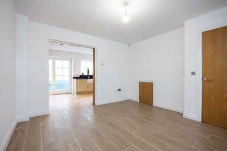 3 Meeting Street, Royal Hillsborough, BT26 6GP - Photo 3