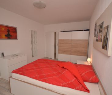 City-Residence: Moderne 2-Zi.-Wohnung mit Dachterrasse und PKW-Stel... - Photo 2