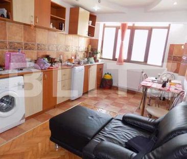 Apartament cu 4 camere decomandate, 110 mp, garaj, parcare, zona Spitalului de Recuperare - Photo 3