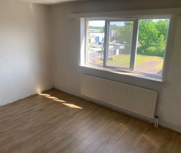 Appartement met 2 slaapkamers en garage - Photo 2