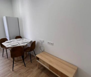 2-bedroom apartment for rent in Universidad. - Photo 2