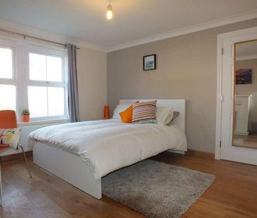 Cirrus Drive, Shinfield, RG2 - Photo 3