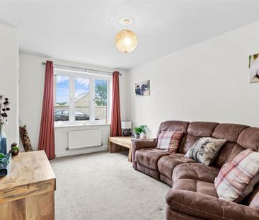 2 bedroom end of terrace house to rent - Photo 2