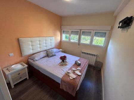 Calle de Manresa, Madrid, Community of Madrid 28034 - Photo 3