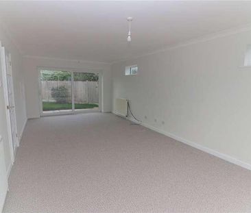 Butterys, Southend-on-sea, Essex, SS1 - Photo 2