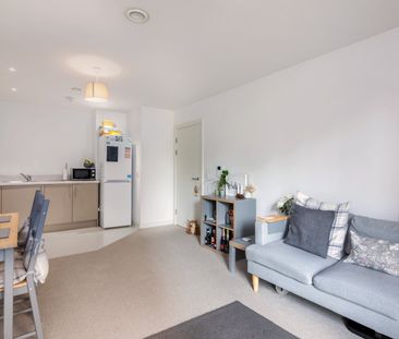 2 bedroom apartment to rent - Photo 6