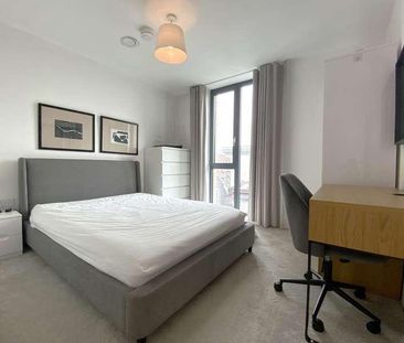 Epsom House, Fairfield Avenue, Staines-upon-thames, Surrey, TW18 - Photo 6