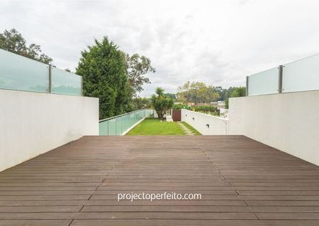 Moradia em Banda T3+1