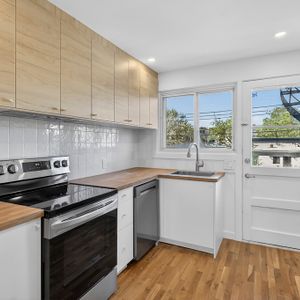 1 Mois Gratuit- 4 1/2 Rénové Villeray - Photo 2