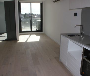 Modern Apartment for Rent - Photo 2