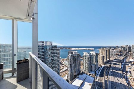 For Lease - 10 York Street Unit# 3710, Toronto, Ontario - Photo 3