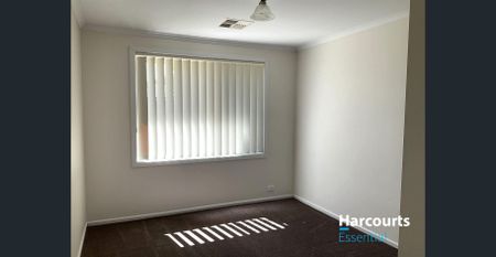 Spacious Family Home with Dual Living Areas and Double Garage - Photo 5