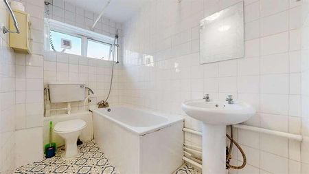 Flat, Conisborough, Bayham Street, London, NW1 - Photo 4