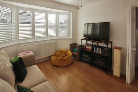 4 bedroom House To Let - Photo 2