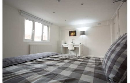 Newington Butts C 1 - Photo 4