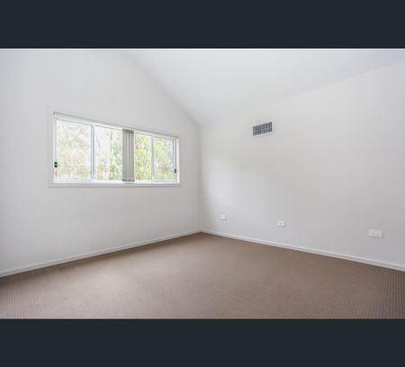 2/19 Moonstone Drive, Orange, NSW 2800 - Photo 3