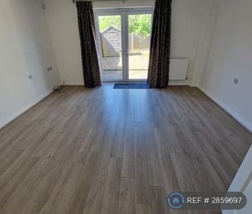 2 bedroom terraced house to rent - Photo 2