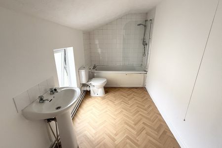 Bevan Street West - Photo 4