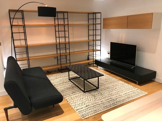 1 Bed Flat, Peartree Way, SE10 - Photo 1