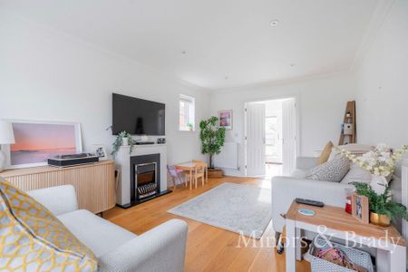 3 bedroom townhouse to rent - Photo 3