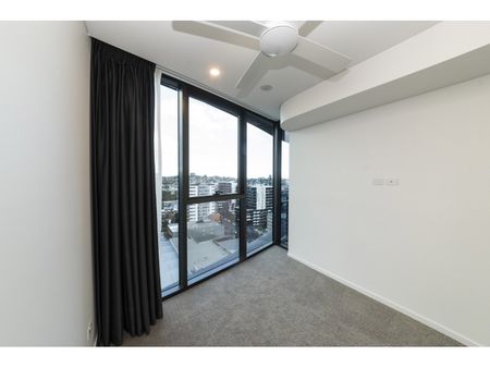 The Standard by Aria - Photo 4