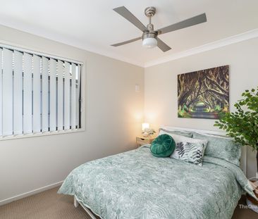 Spacious Furnished Rental Incl Bills + WiFi - Photo 4