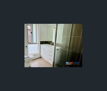 Modern Family Home in a Prime Location - Photo 6