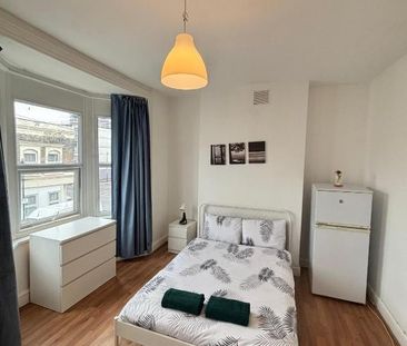 Room in a Shared House, Mossford Street, E3 - Photo 3