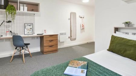Premium En-Suite - Photo 3