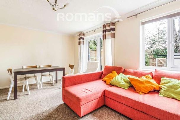 Bell House Gardens, Wokingham, RG41 - Photo 1