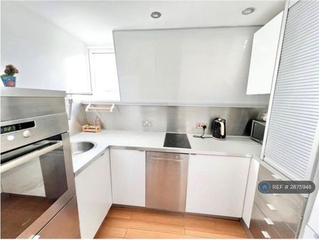 1 bedroom flat to rent - Photo 4