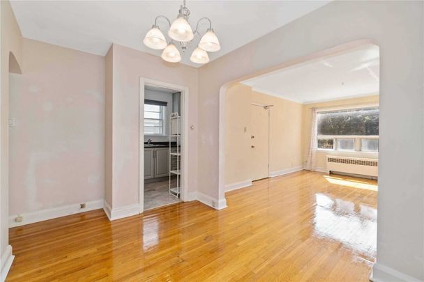 For Lease - 116 Eastwood Road Unit# 2, Toronto, Ontario - Photo 1