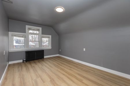 For Lease - 28 Eastbourne Avenue Unit# 3, Hamilton, Ontario - Photo 3