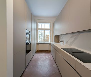 Erstklassige 5-Zimmer Altbau-Wohnung in Grünruhelage in 1180 Wien z... - Photo 1