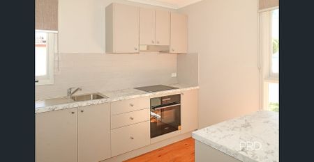 38 Ziegler Avenue, Kooringal - Photo 5