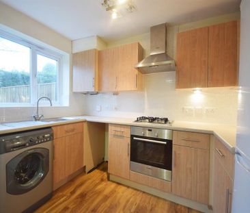 3 Bedroom Semi Detached To Let - Photo 2