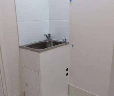 MODERN 2 BEDROOM HOME - Photo 6