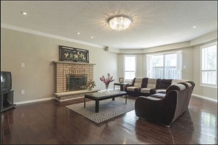 For Lease - 106 Royal Valley Drive, Caledon, Ontario - Photo 2