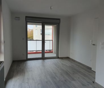 Location Appartement 2 pièces 41m² VALENCIENNES 59300 - Photo 2